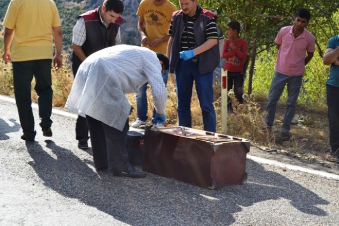 çaldıkları çelik Kasayı Yol Ortasına Atıp Kaçtılar