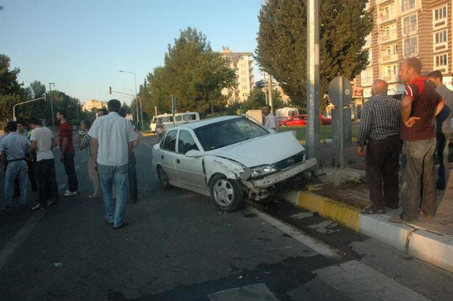 İki Farklı Kaza, 6 Yaralı