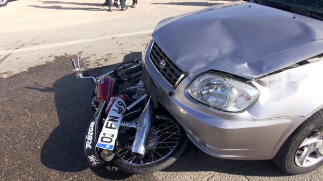 Motosiklet Uçuruma Yuvarlandı 1 Kişi Ağır Yaralandı