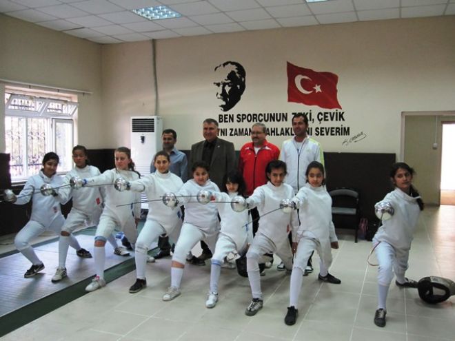 Kılıç Ustası Kızlarımız Dünya şampiyonasına Katılacak