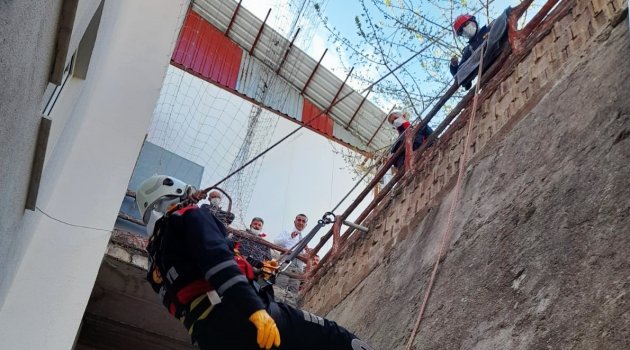 AFAD’tan itfaiye ekiplerine eğitimi