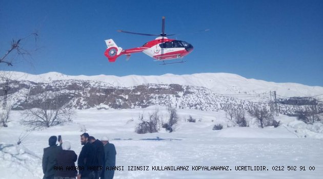 Karda Mahsur Kalan Hasta, Ambulans Helikopterle Kurtarıldı
