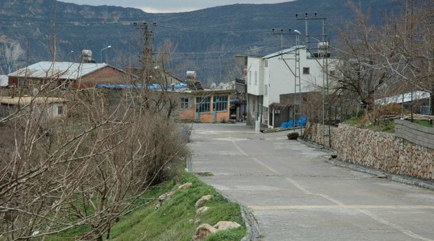 Tut'ta bir mahalle karantinaya alındı
